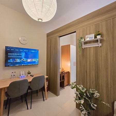 1Br Unit Condotel W Balcony Fame Residences #Fm64 마닐라 외부 사진